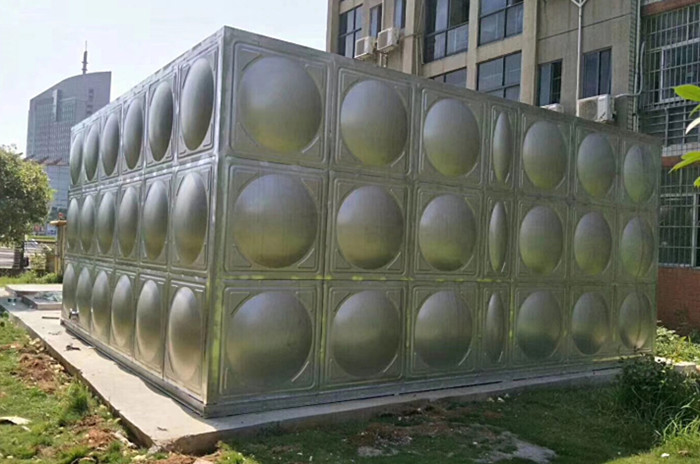 不銹鋼水箱真的不會(huì)生銹嗎？