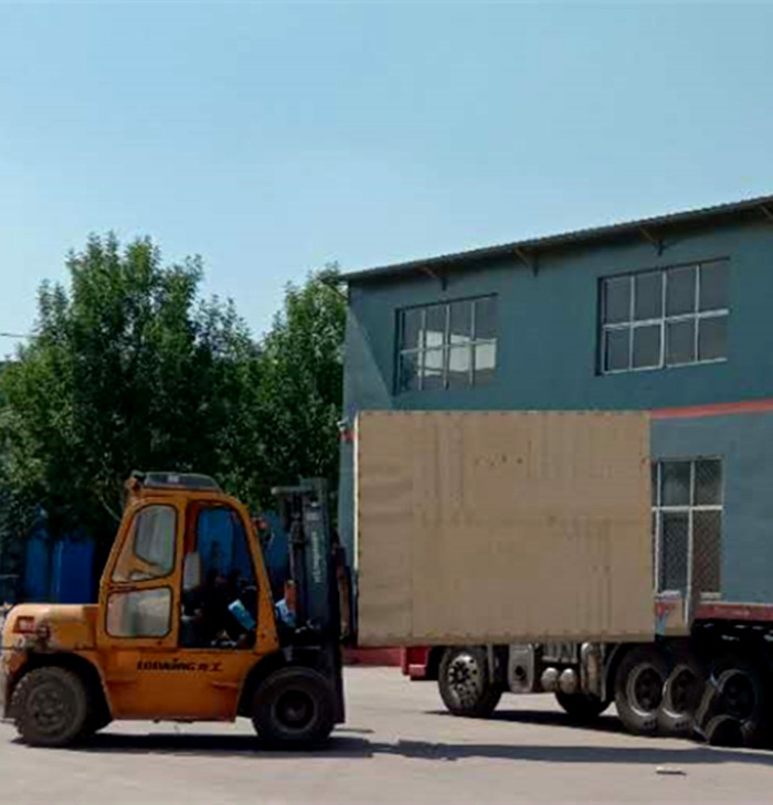 玻璃鋼水箱在運輸過程中應該注意哪些事項？