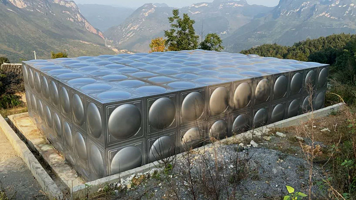 不銹鋼水箱是如何維護(hù)的，需要注意哪些事項(xiàng)？