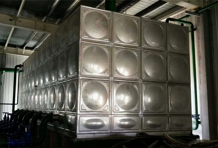 不銹鋼水箱的內(nèi)部結構都應該如何注意