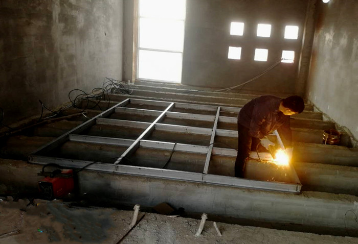 玻璃鋼水箱基礎如何施工