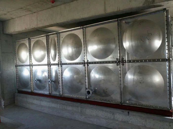 您知道鍍鋅水箱對(duì)質(zhì)量有何要求嗎?