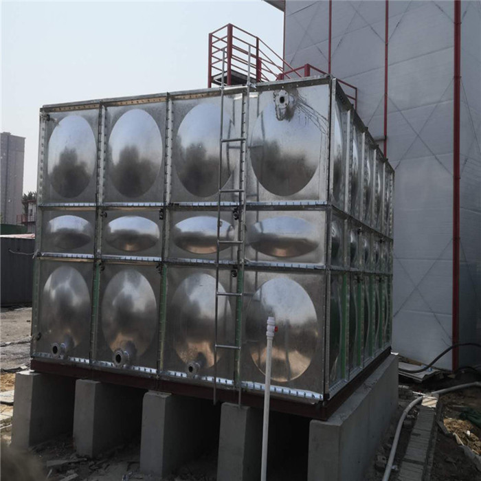 鍍鋅水箱組裝方便,更要注意后期的清潔