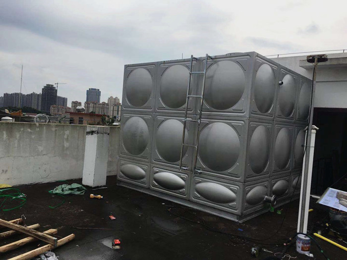 不銹鋼水箱的清理我們需要注意哪些問題？