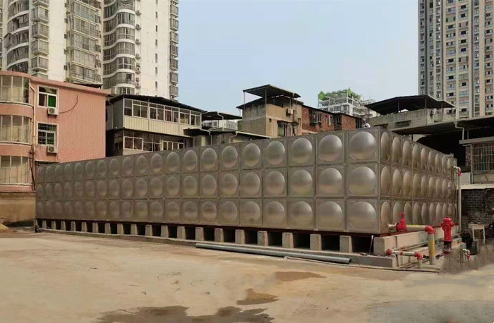  不銹鋼水箱廠家，哪家安裝質(zhì)量好？